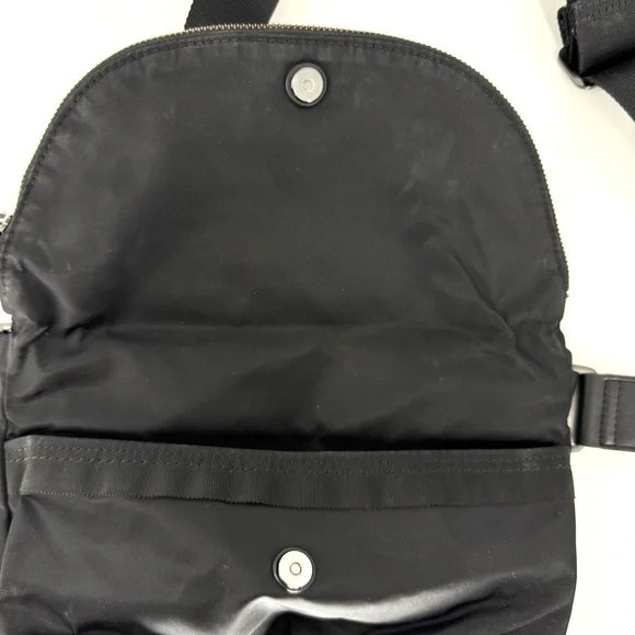 lululemon athletica Festival Crossbody Black Nylon Bag OS - Picture 6 of 10